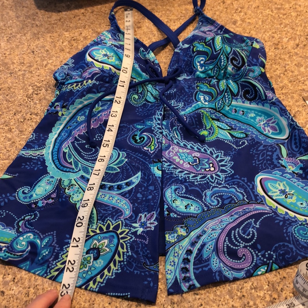 Beach Diva Malibu Flyaway Paisley Tankini Top Size 8 - Top Only - Picture 9 of 17